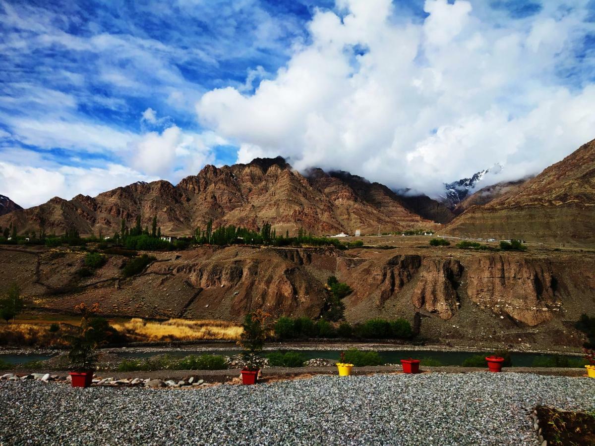 Neryok'S Indus View Hotell Chimre Eksteriør bilde