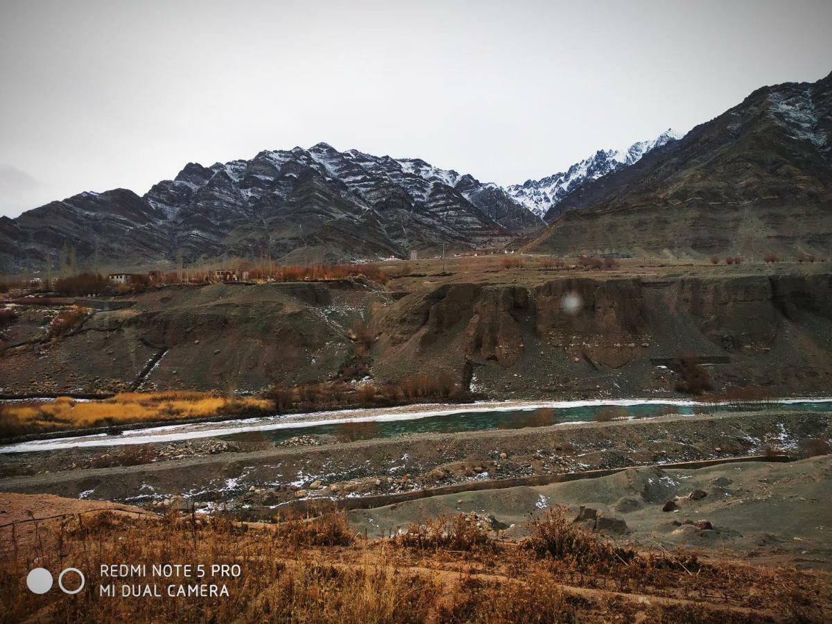 Neryok'S Indus View Hotell Chimre Eksteriør bilde
